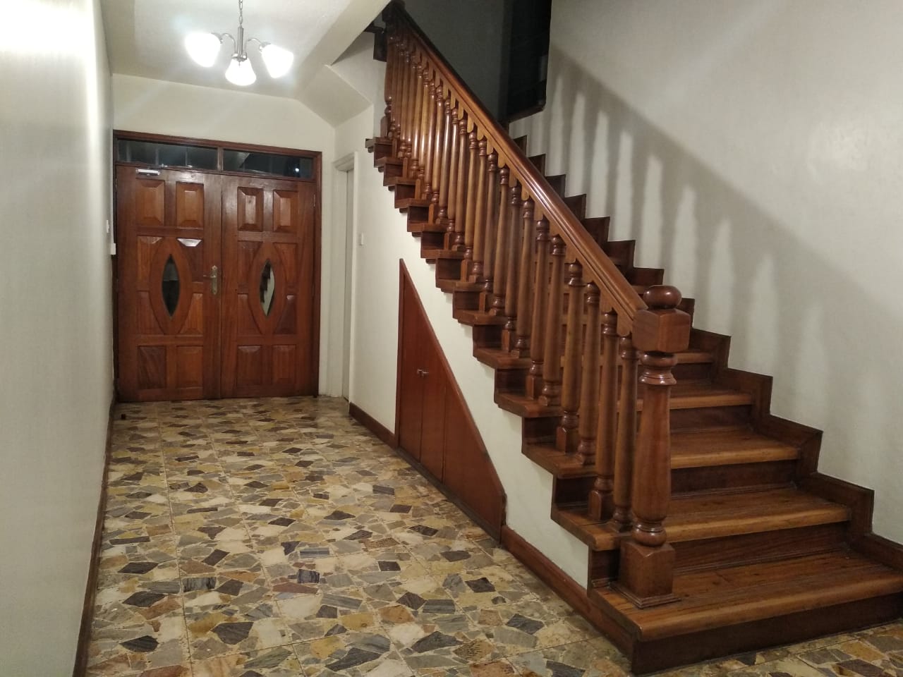 Custom Staircase Design and Installation by LAVINGTON BUILDERS & DESIGNERS COMPANY LTD